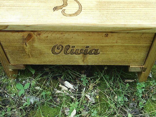 Free name personalization of front face of the drawer